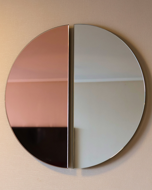 Espejo Doble Luna Rose Gold con embalaje de alta resistencia.